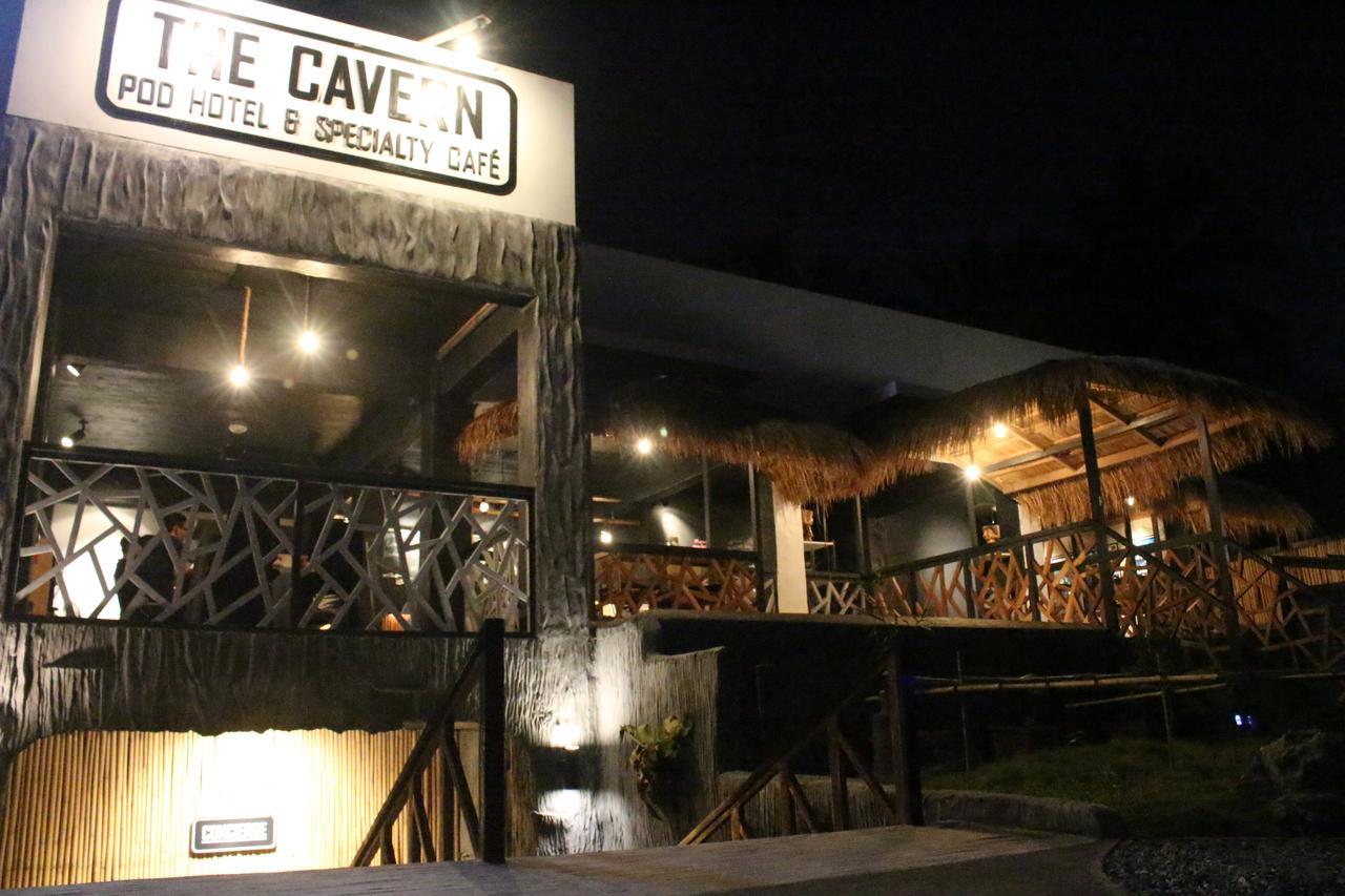 The Cavern Pod Hotel & Specialty Cafe El Nido Exterior photo